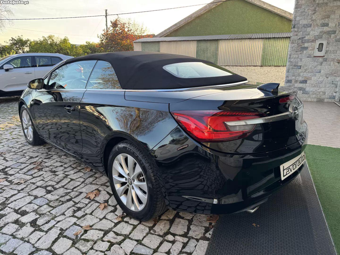 Opel Cascada 1.4 t s/s — fotografia 26