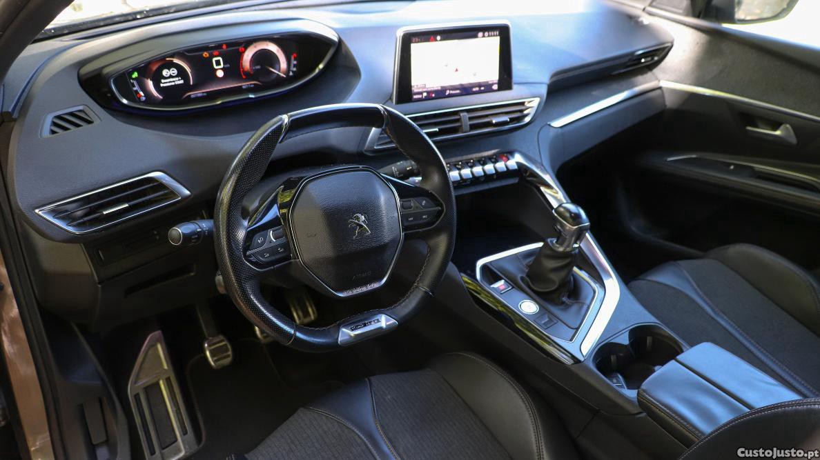 Peugeot 5008 GT Line — fotografia 3