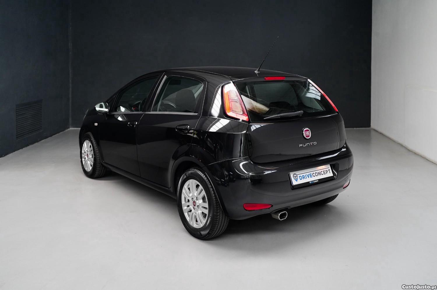 Fiat Punto 1.3 M-Jet Lounge S&S — fotografia 14