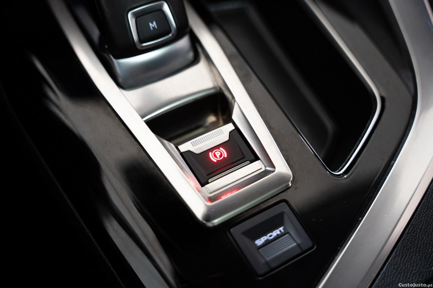 Peugeot 5008 1.2 PureTech Allure EAT8 — fotografia 4