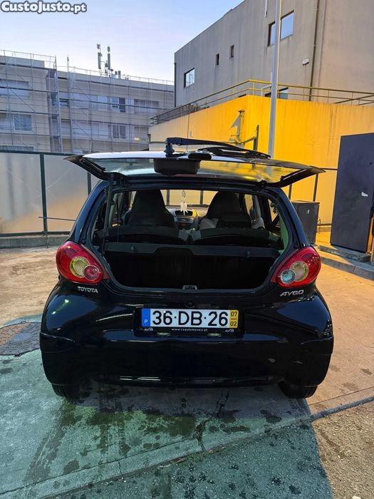 Toyota Aygo 1.0 VVT-i — fotografia 8