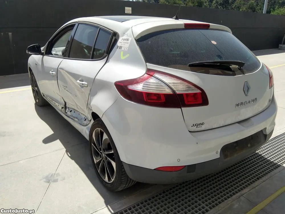 Renault Mégane 1.2 TCe (BZ16, BZ28) (97 kW / 132 cv) [01.2013 - 01.2016] - 15 — photo 2
