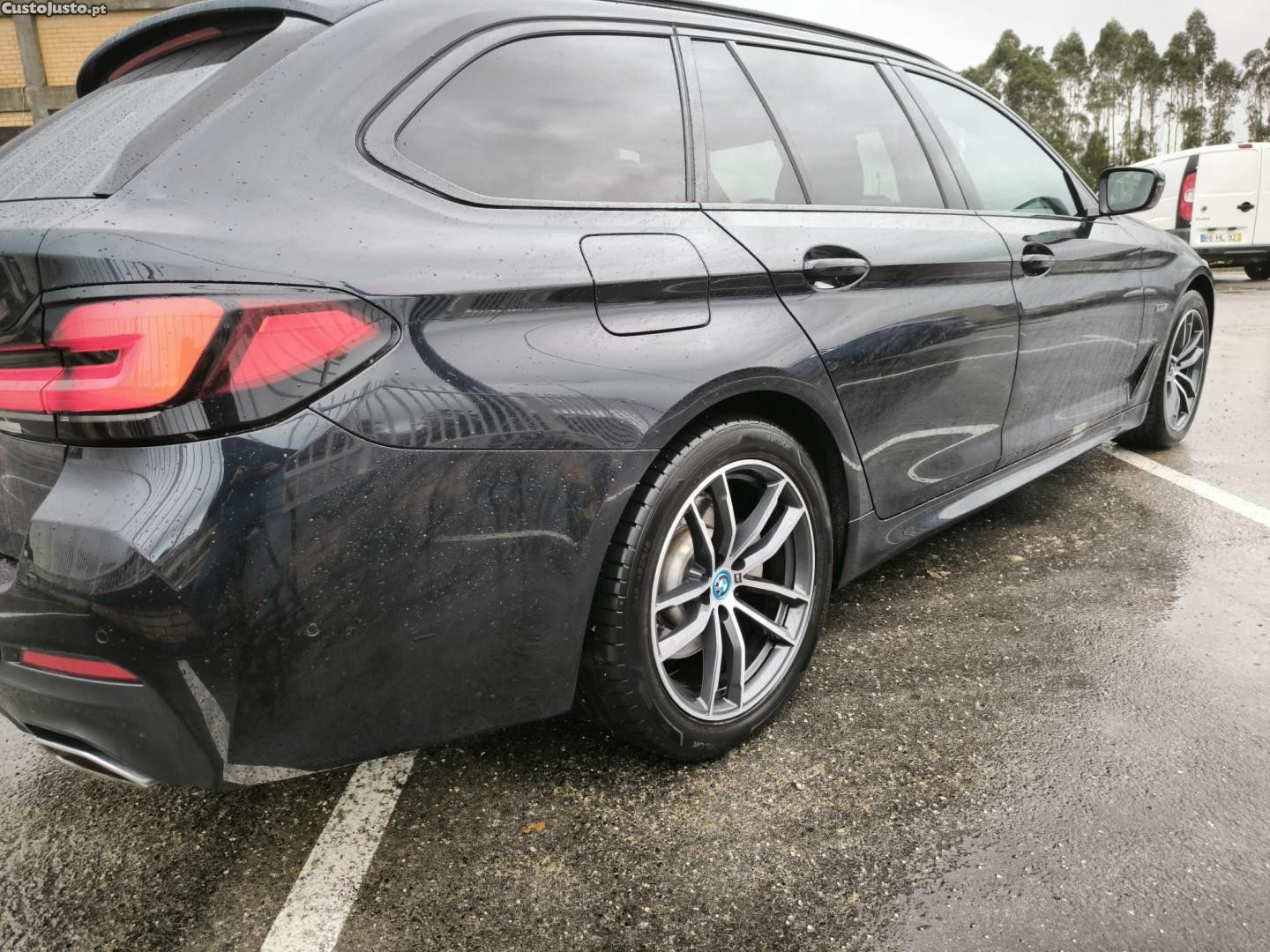 BMW 520 e Pack M - 22 foto 4
