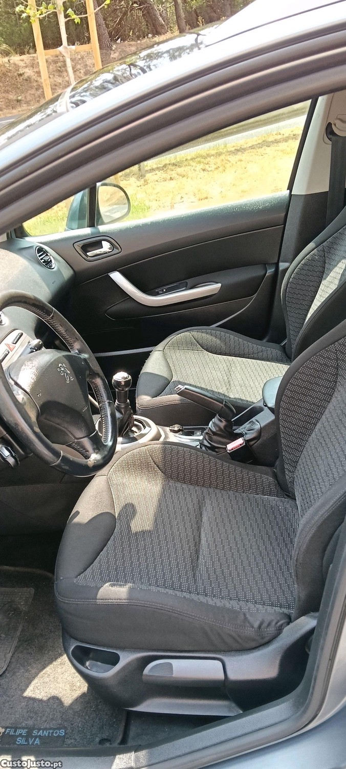 Peugeot 308 1.6 hdi — fotografia 2