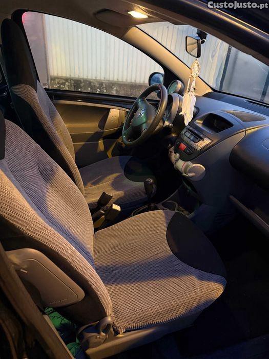 Toyota Aygo 1.0 VVT-i — fotografia 5