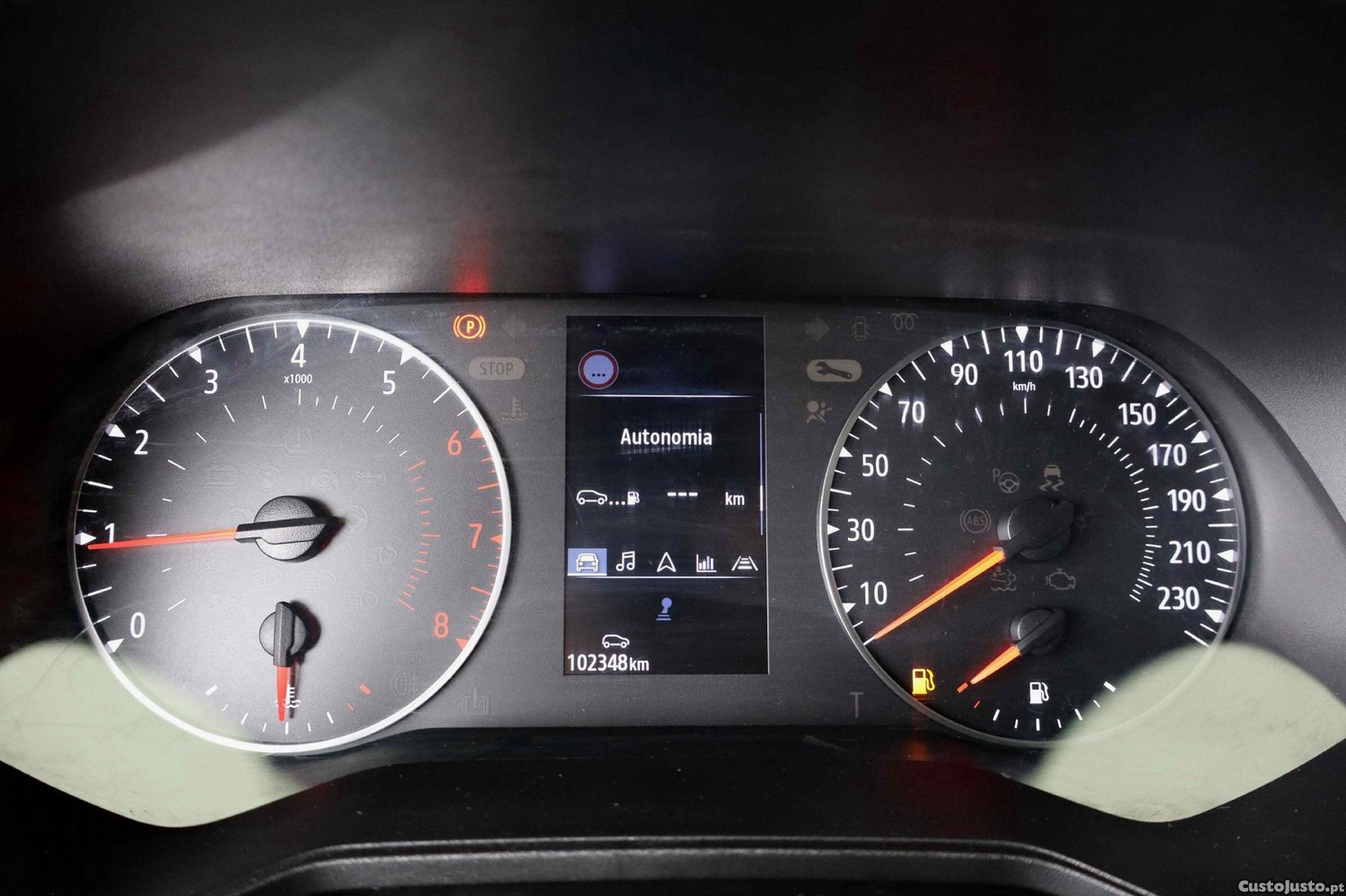 Renault Clio 1.0 TCe Evolution Bi-Fuel — fotografia 17