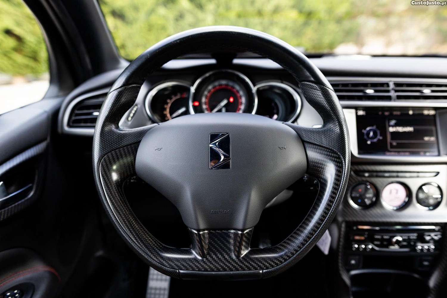 Citroën DS3 1.6 THP Racing — fotografia 4