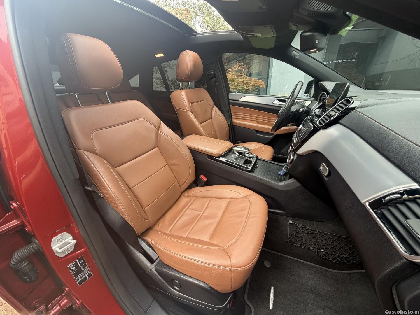 Mercedes-Benz GLE 350 d Coupé 4Matic — fotografia 17