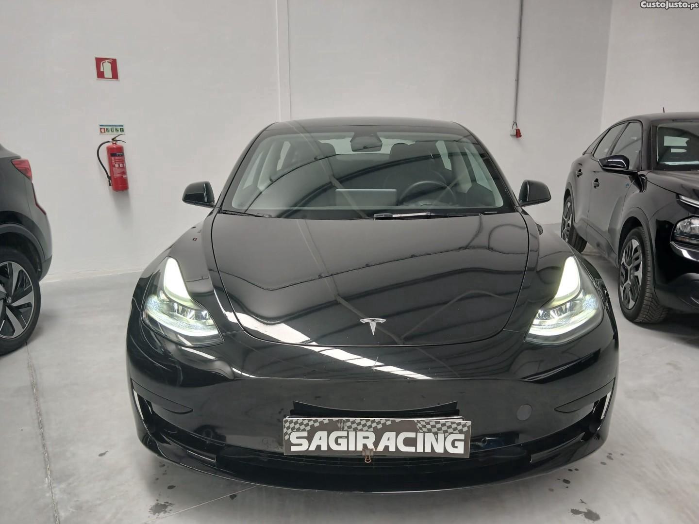 Tesla Model 3 Standard RWD — fotografia 12