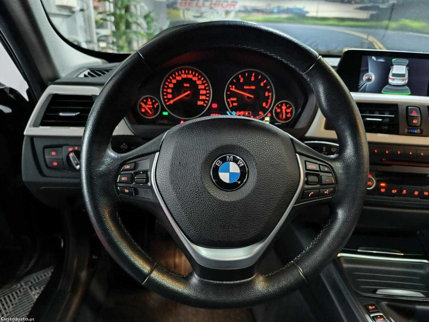 BMW 318 d Touring Line Luxury — fotografia 10