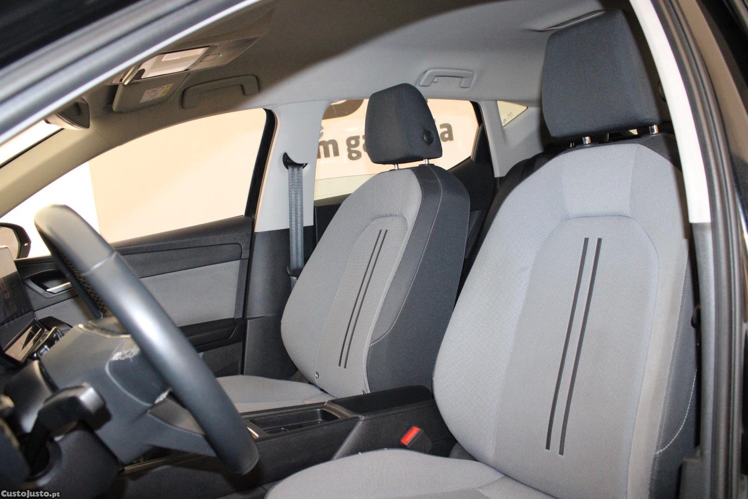 SEAT Leon 2.0TDI — fotografia 9
