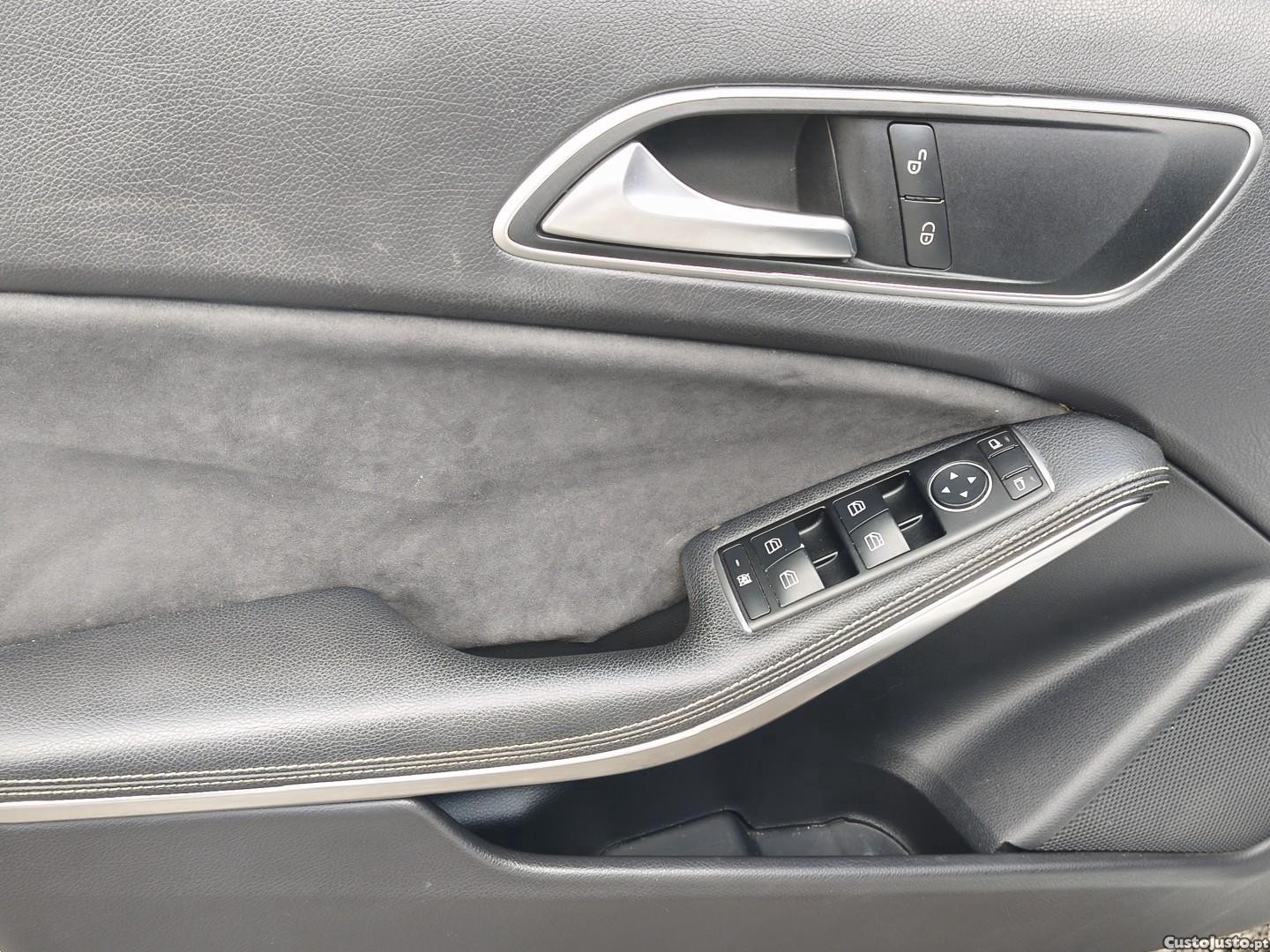 Mercedes-Benz A 180 CDi BlueEfficiency — fotografia 2