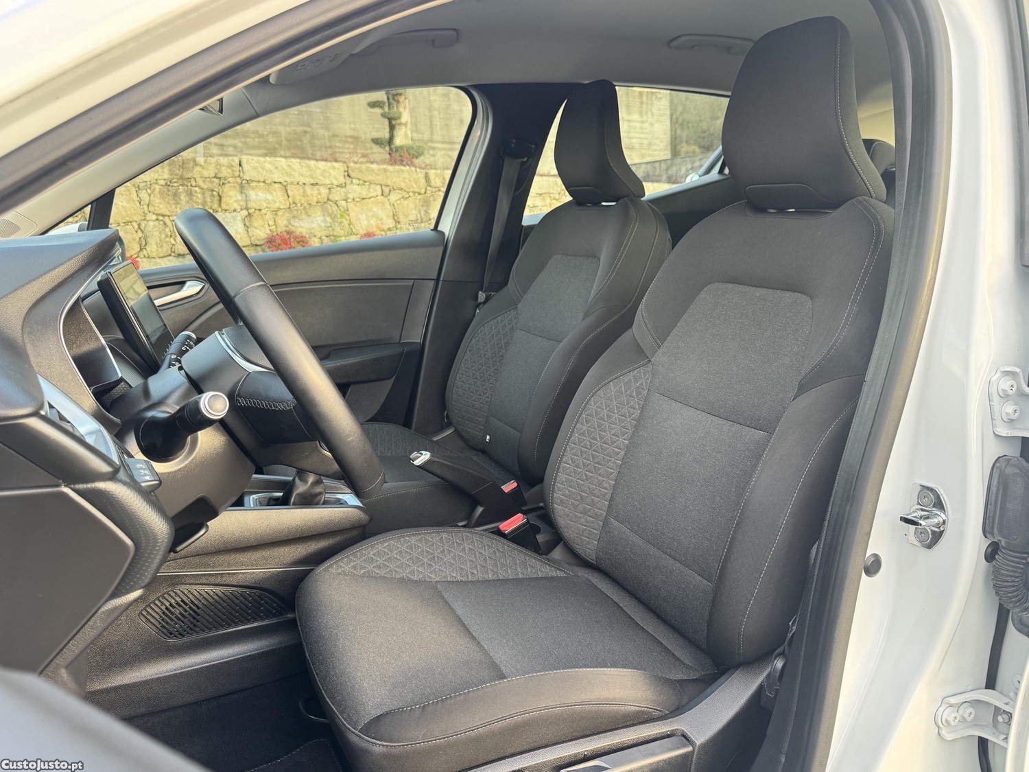 Renault Clio 1.0 2020 — fotografia 4