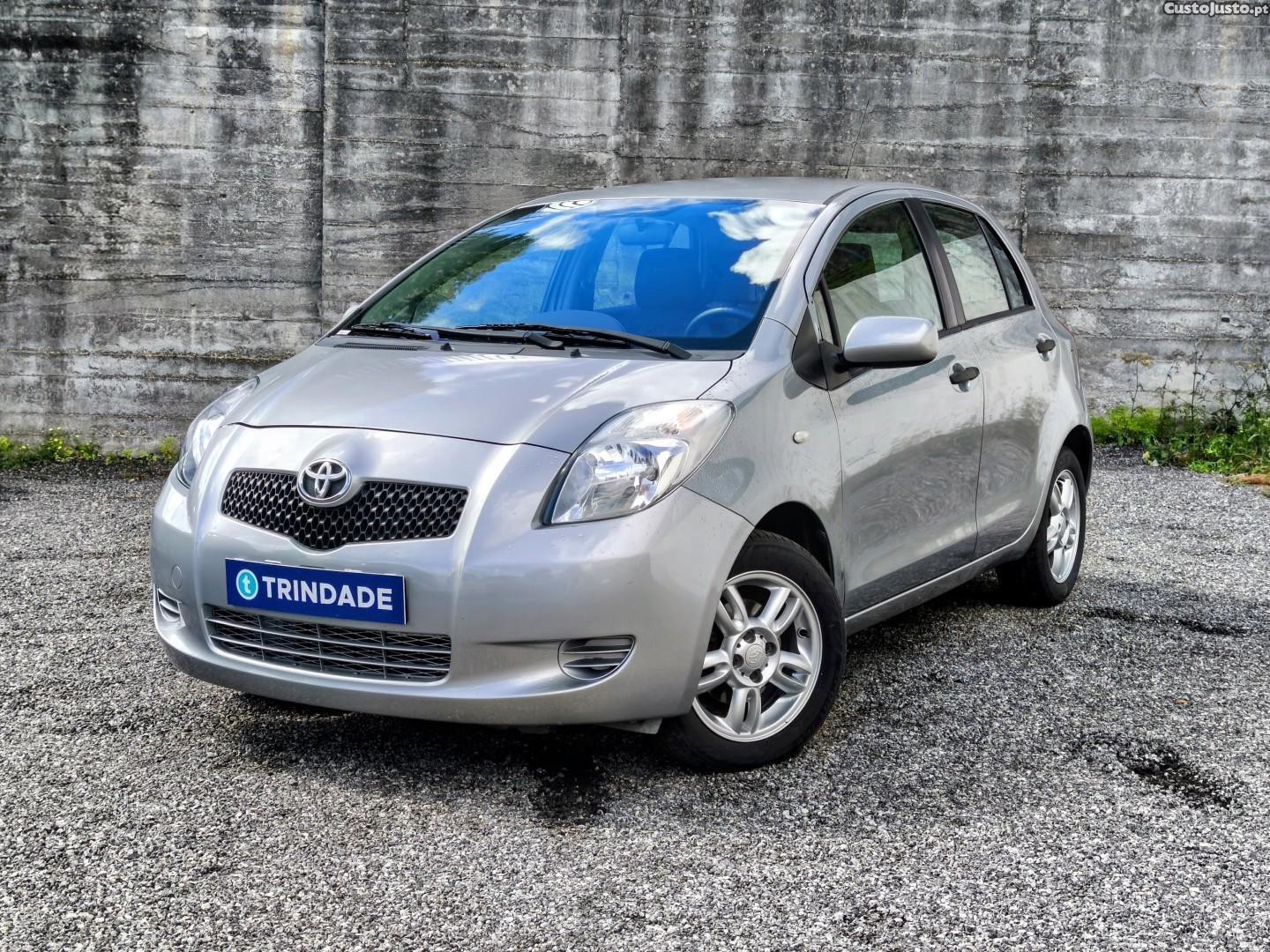 Toyota Yaris 1.0 VVT-i — fotografia 4
