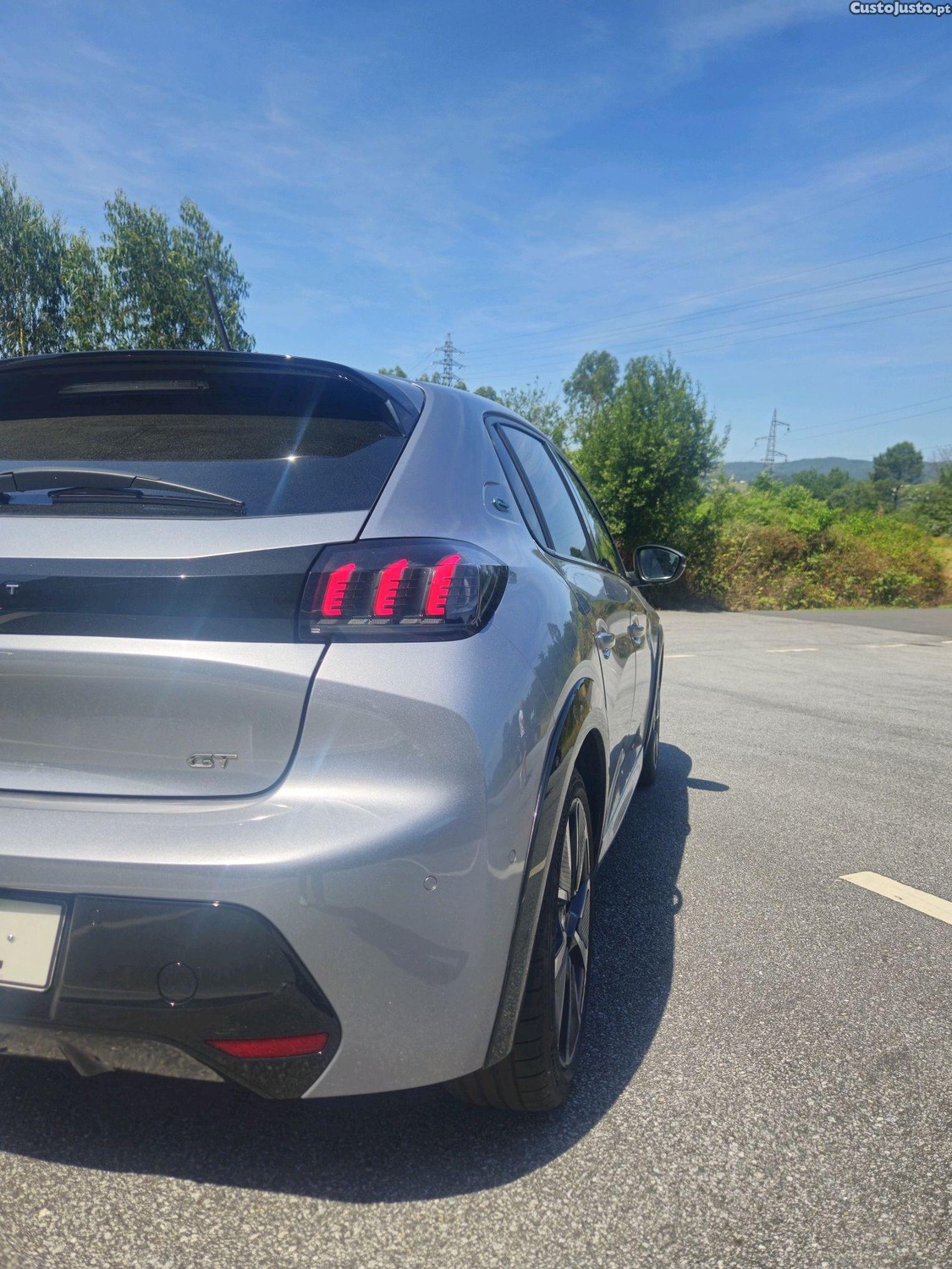 Peugeot e-208 gt-line — fotografia 7