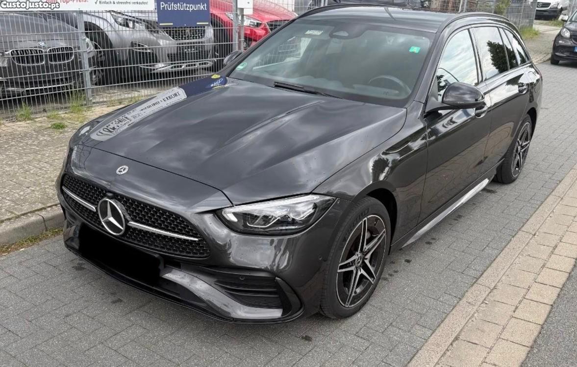 Mercedes-Benz C 300 e 9G-TRONIC AMG Line Advanced — fotografia 3
