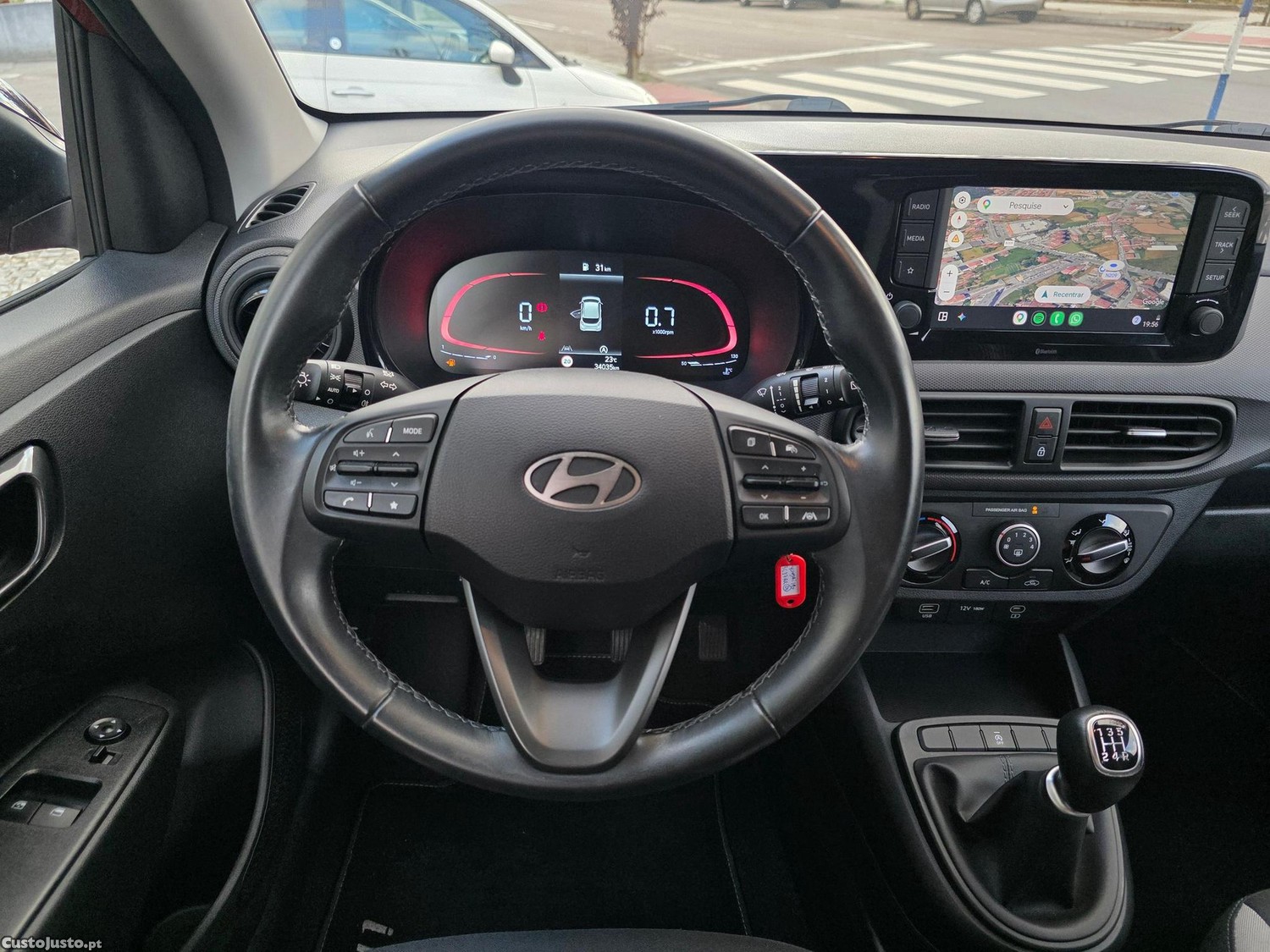 Hyundai i10 1.0 Comfort — fotografia 19