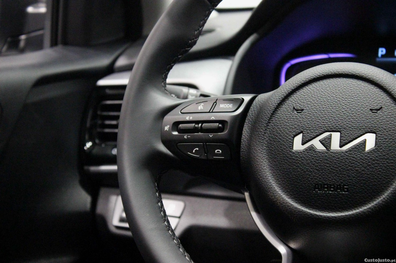 Kia Stonic 1.0 T-GDI Drive 7DCT — fotografia 16