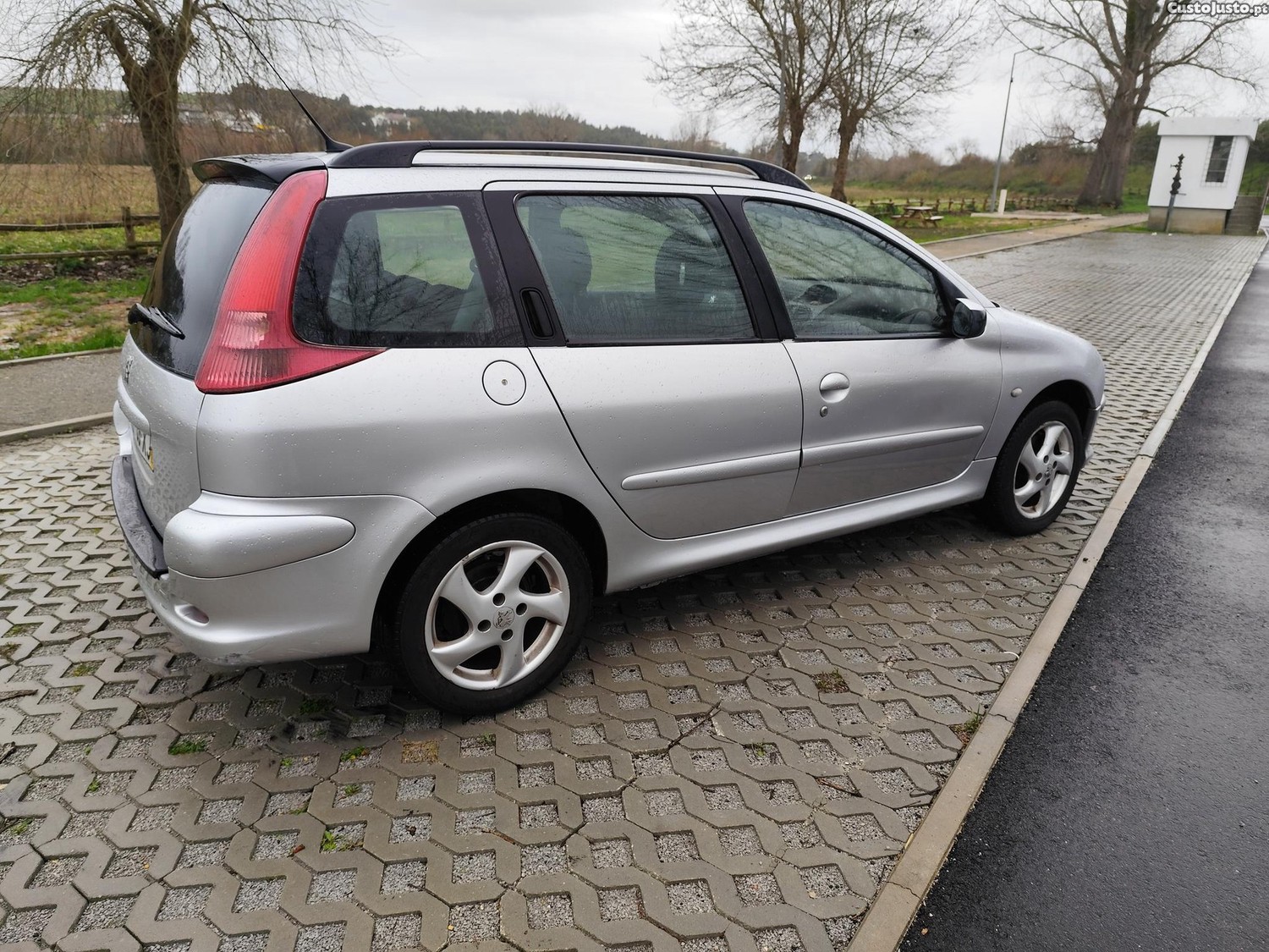 Peugeot 206 1.4SW 194MIL — fotografia 8