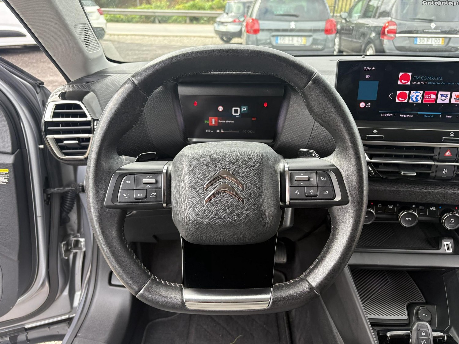 Citroën C4 1.2 PureTech Feel Pack EAT8 — fotografia 9