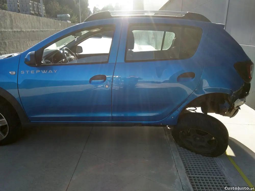 Dacia Sandero 1.5 dCi (66 kW / 90 cv) [10.2012 - ...] — photo 3