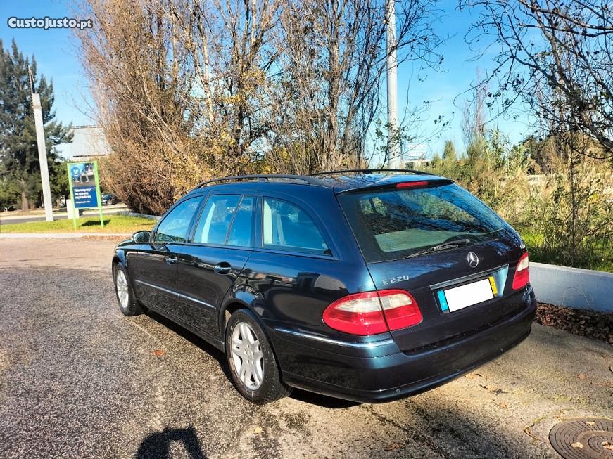 Mercedes-Benz E 220 CDI Station Aut. 7 Lugares — photo 3