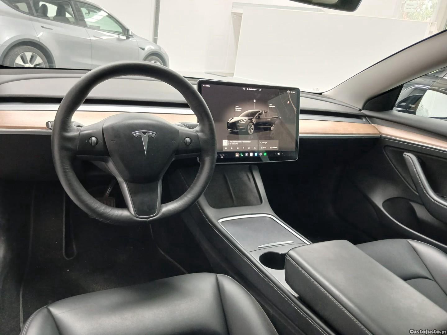 Tesla Model 3 Standard RWD — fotografia 10
