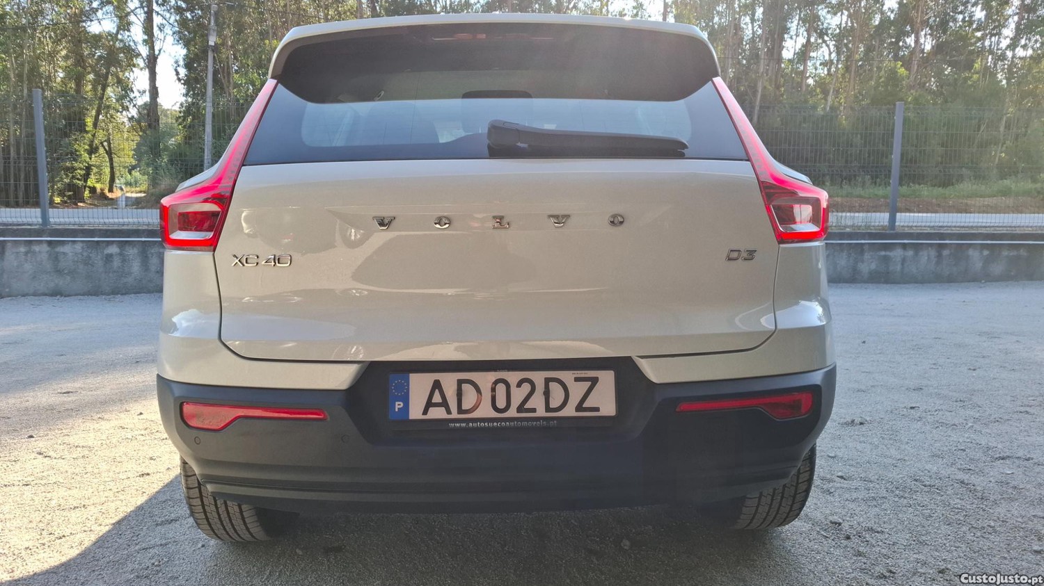Volvo XC 40 2.0 D3 Momentum Plus — fotografia 8
