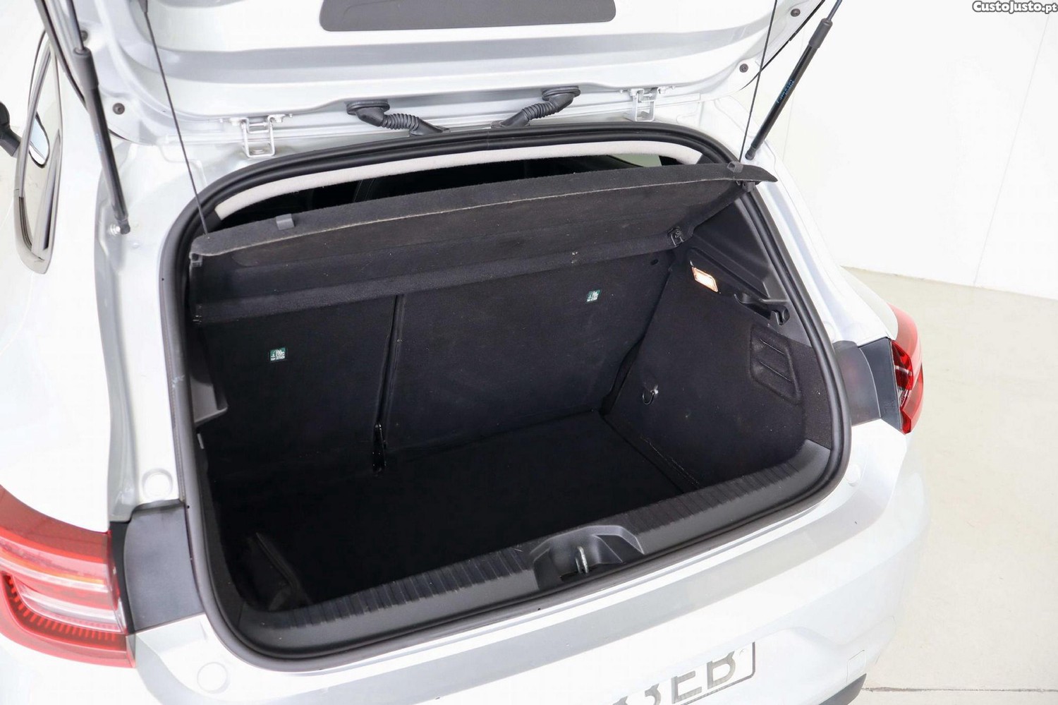 Renault Clio 1.0 TCe Evolution Bi-Fuel — fotografia 21