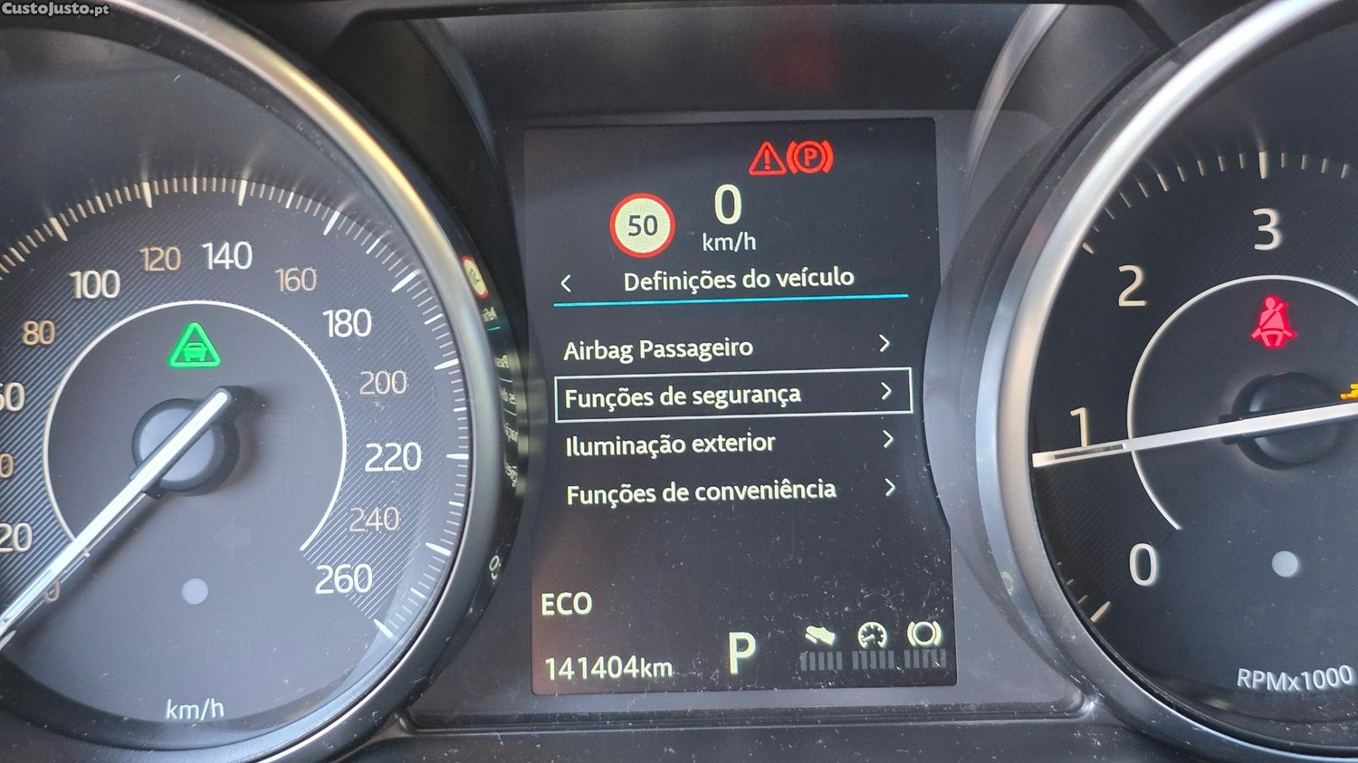 Jaguar E-Pace 2.0 R-Dynamic First Edition AWD Aut. — fotografia 5