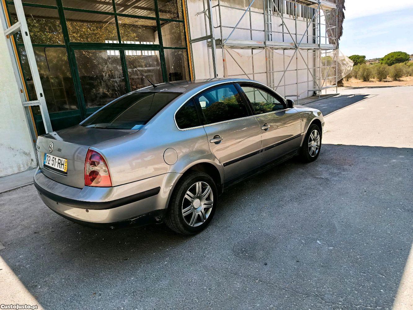 Volkswagen Passat 1.9 TDI 130 cv aceito retoma — fotografia 6