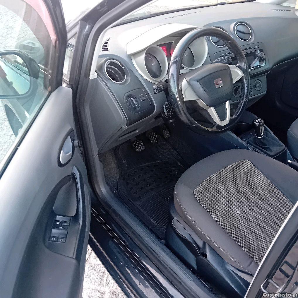 SEAT Ibiza 1.2 Style gasolina — fotografia 4