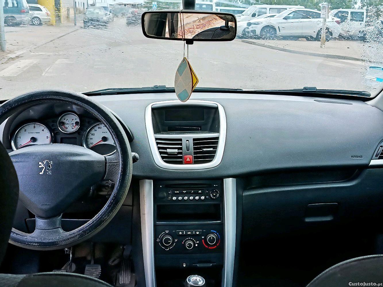Peugeot 207 motor 1.4 hdi versão premuim — fotografia 3