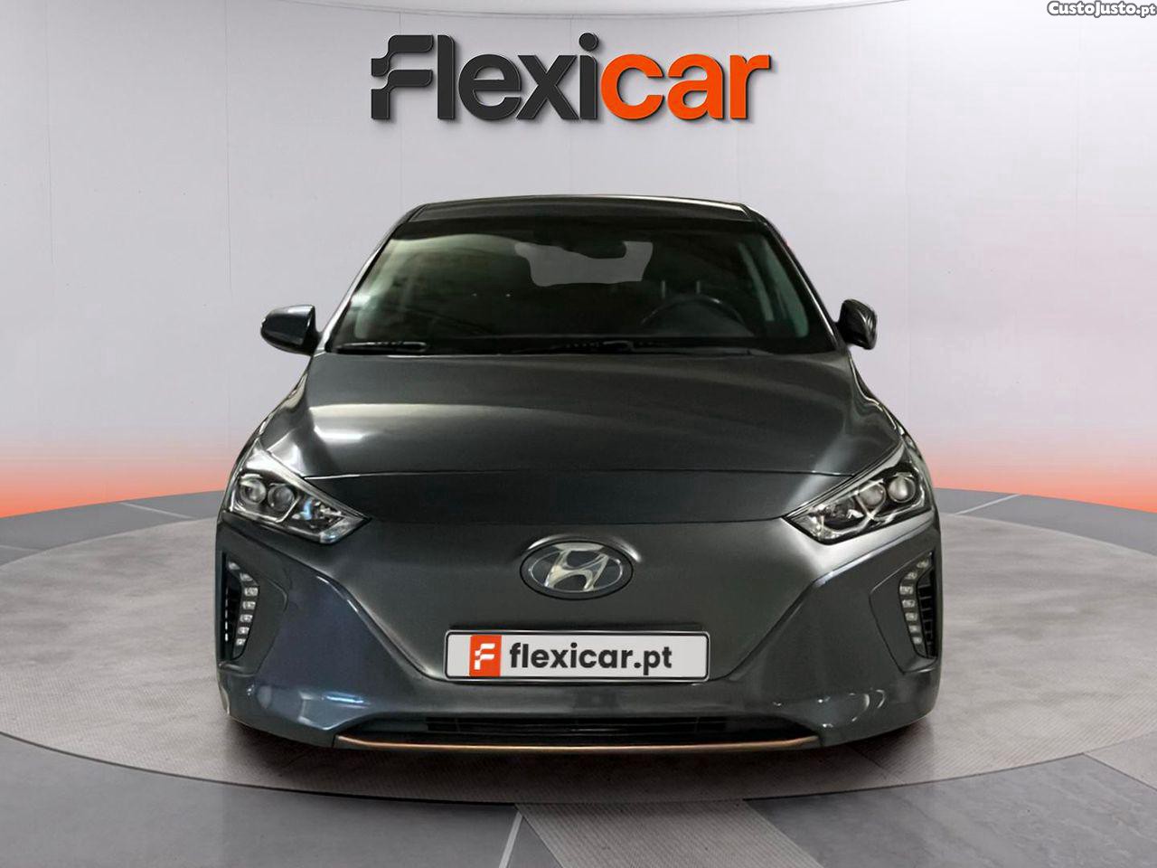 Hyundai IONIQ 28kWh Eletric Tech — fotografia 18