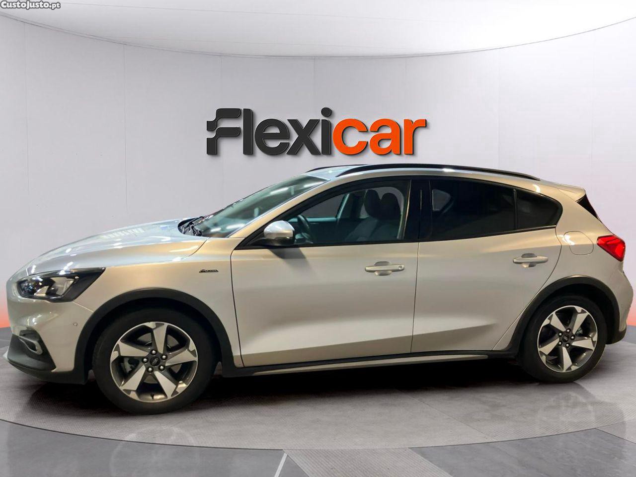 Ford Focus 1.0 EcoBoost Active X — fotografia 19
