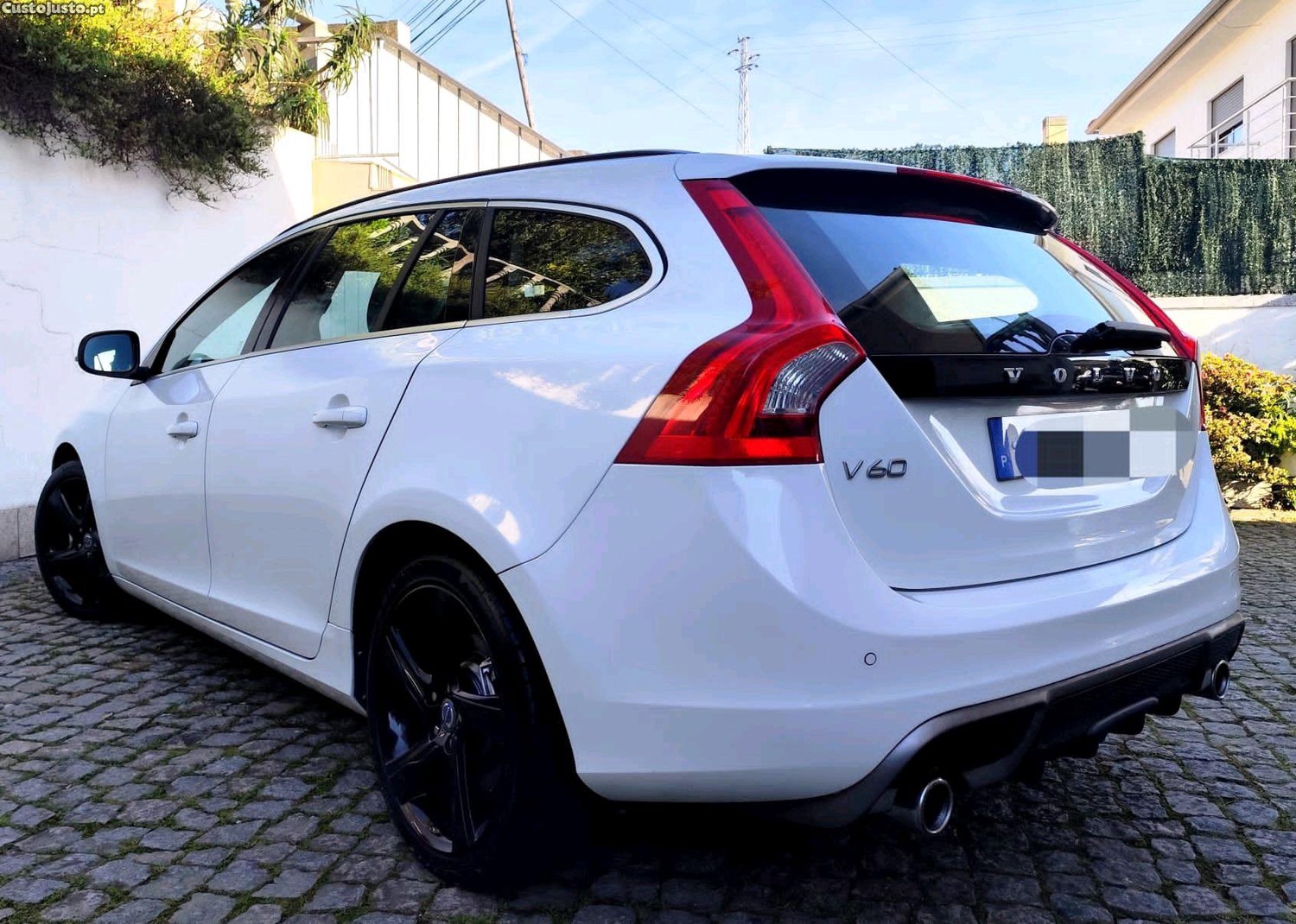 Volvo V60 R-Design — fotografia 9