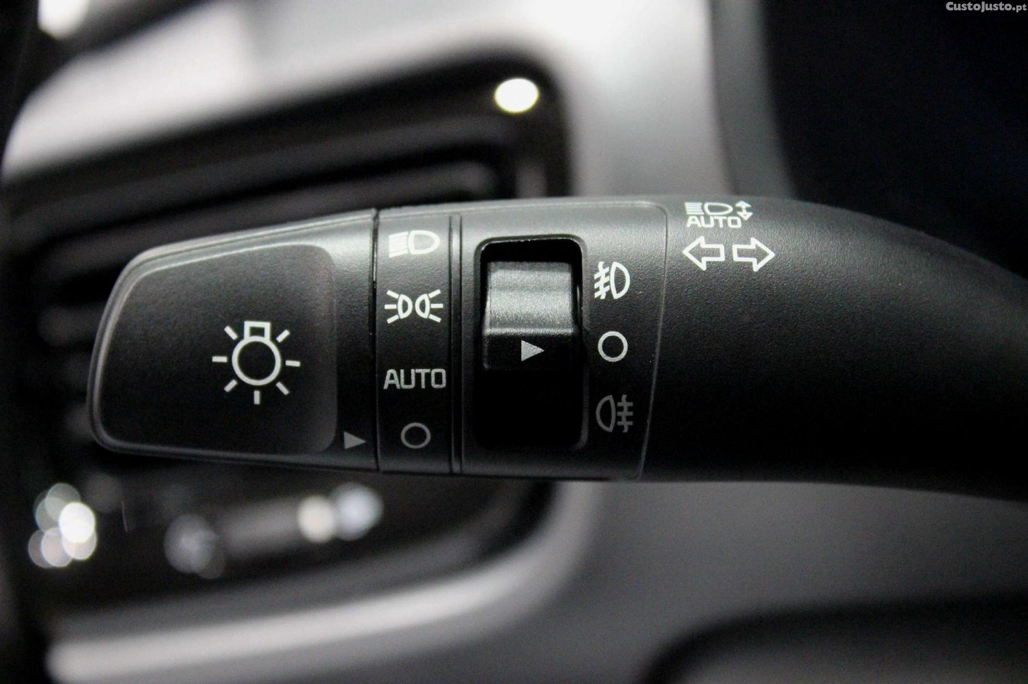 Kia Stonic 1.0 T-GDI Drive 7DCT — fotografia 14