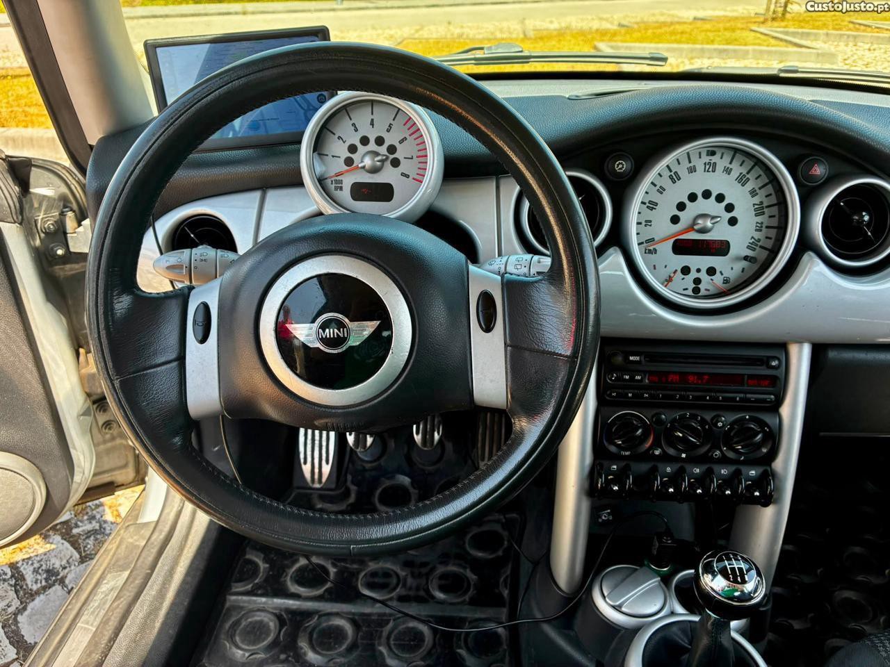 MINI Cooper r50 — fotografia 3