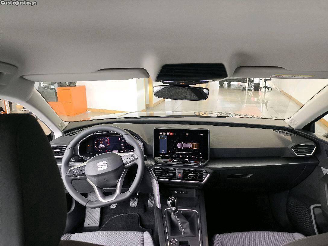 SEAT Leon 2.0 TDI SP Style — fotografia 4