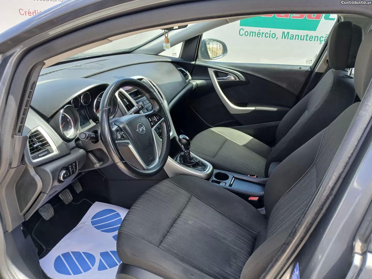Opel Astra 1.7 cdti enjoy — fotografia 10
