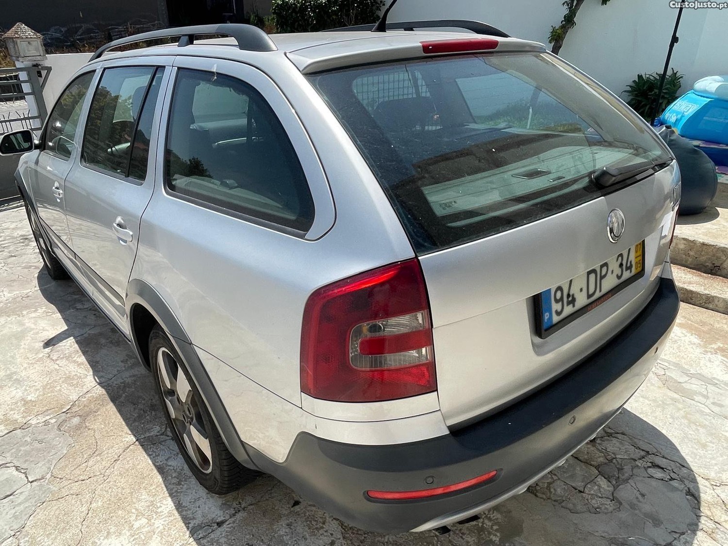 Skoda Octavia Scout 4x4 — fotografia 5