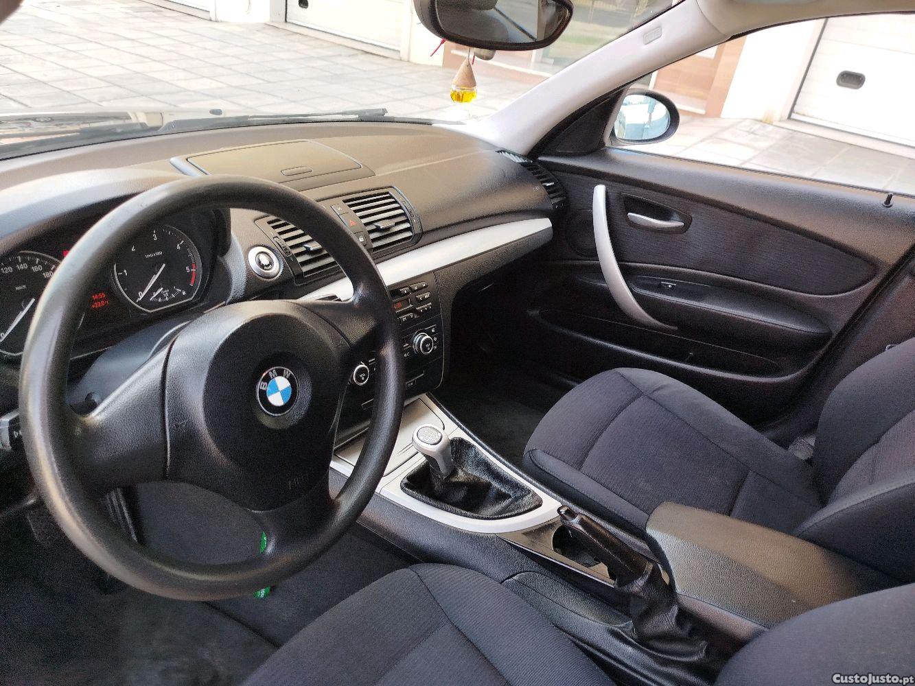 BMW 120 edition sport — fotografia 3