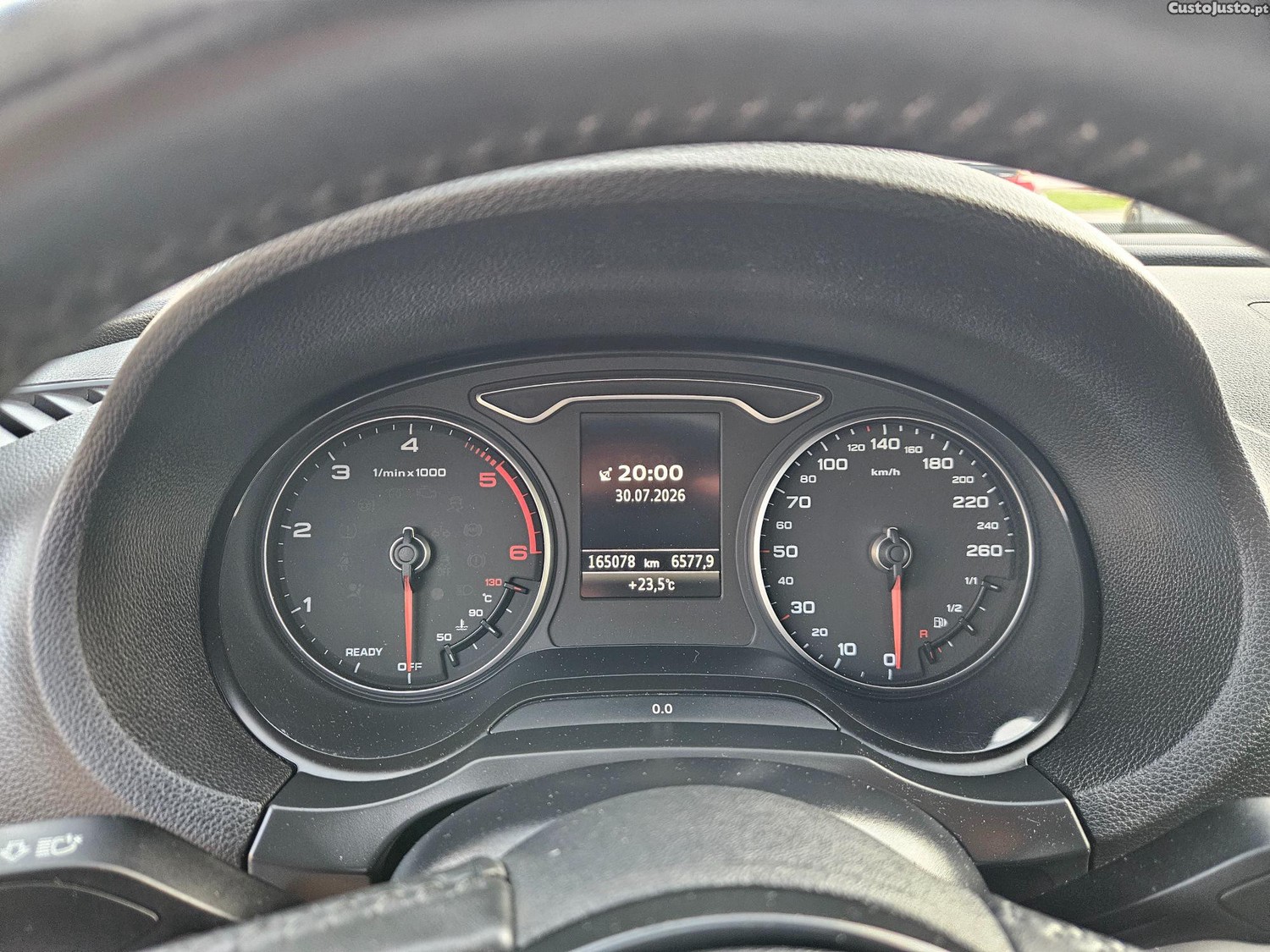 Audi A3 SPORTBACK 1.6 TDI S LINE — fotografia 11