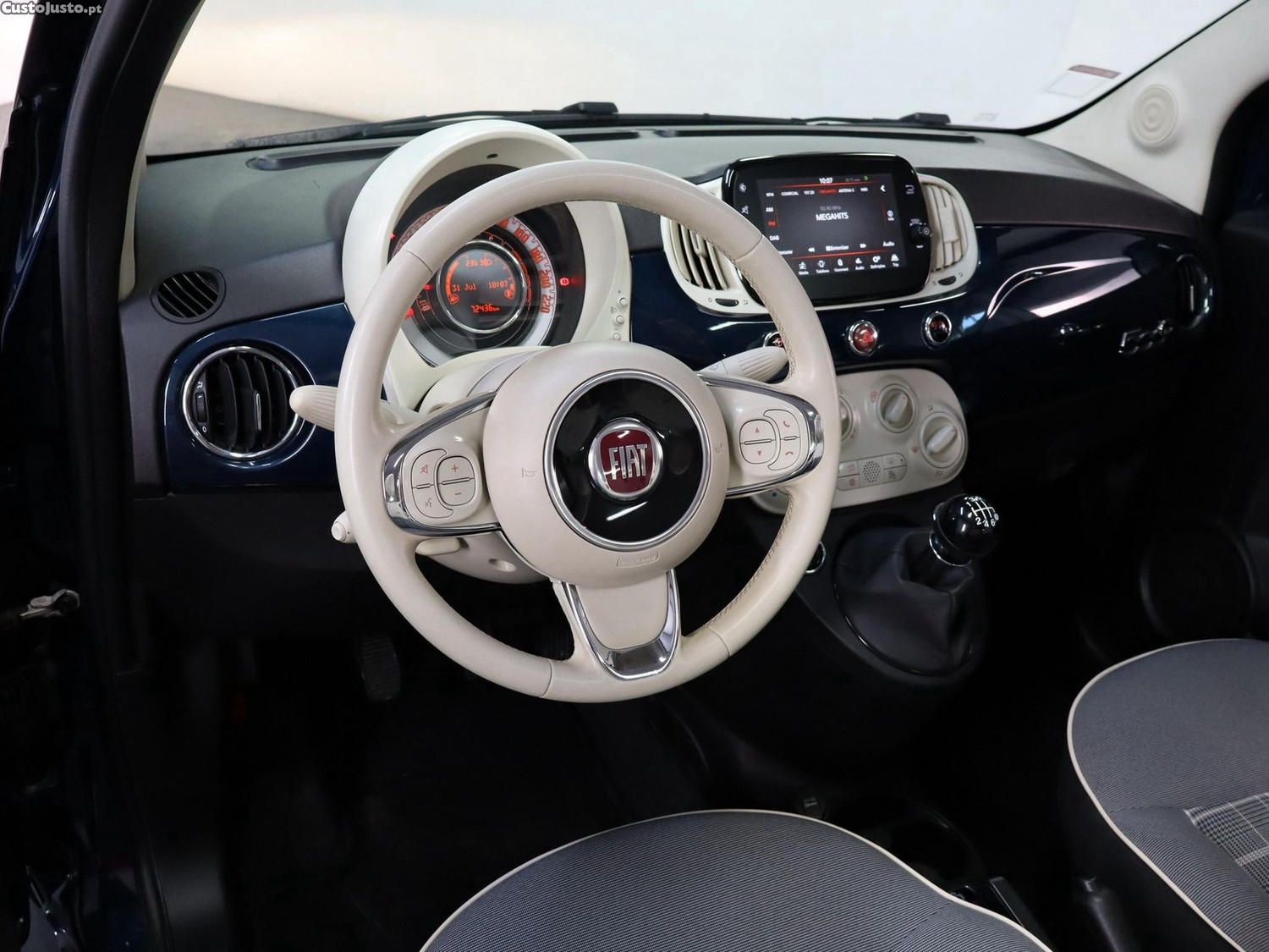 Fiat 500C 1.0 Hybrid Lounge — fotografia 11