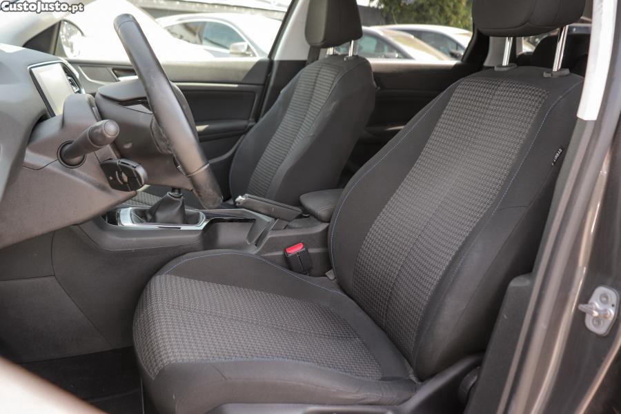 Peugeot 308 1.5 BlueHDi Style — fotografia 12