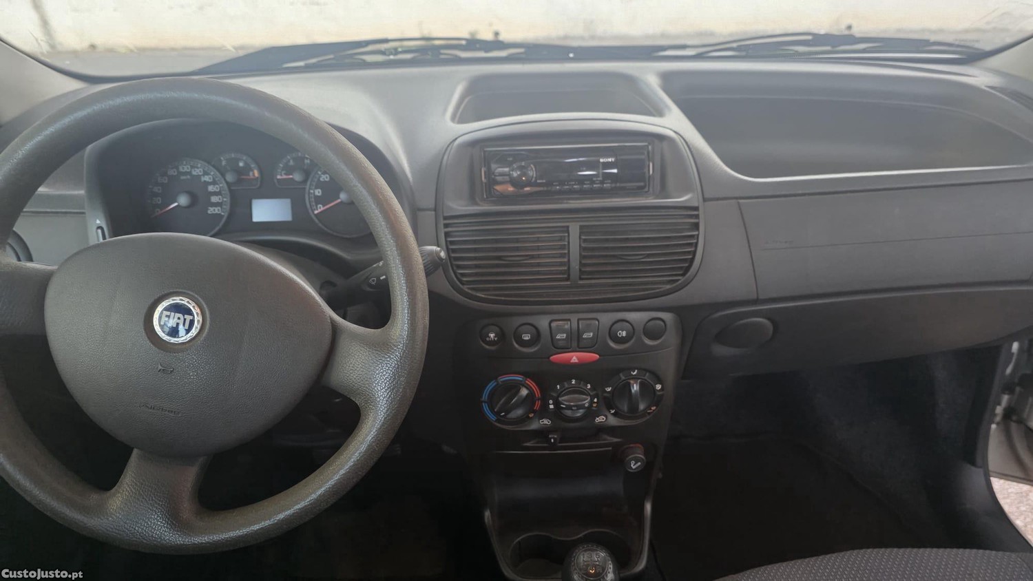 Fiat Punto 1.2 Gasolina-Impecável-Oportunidade! — fotografia 6