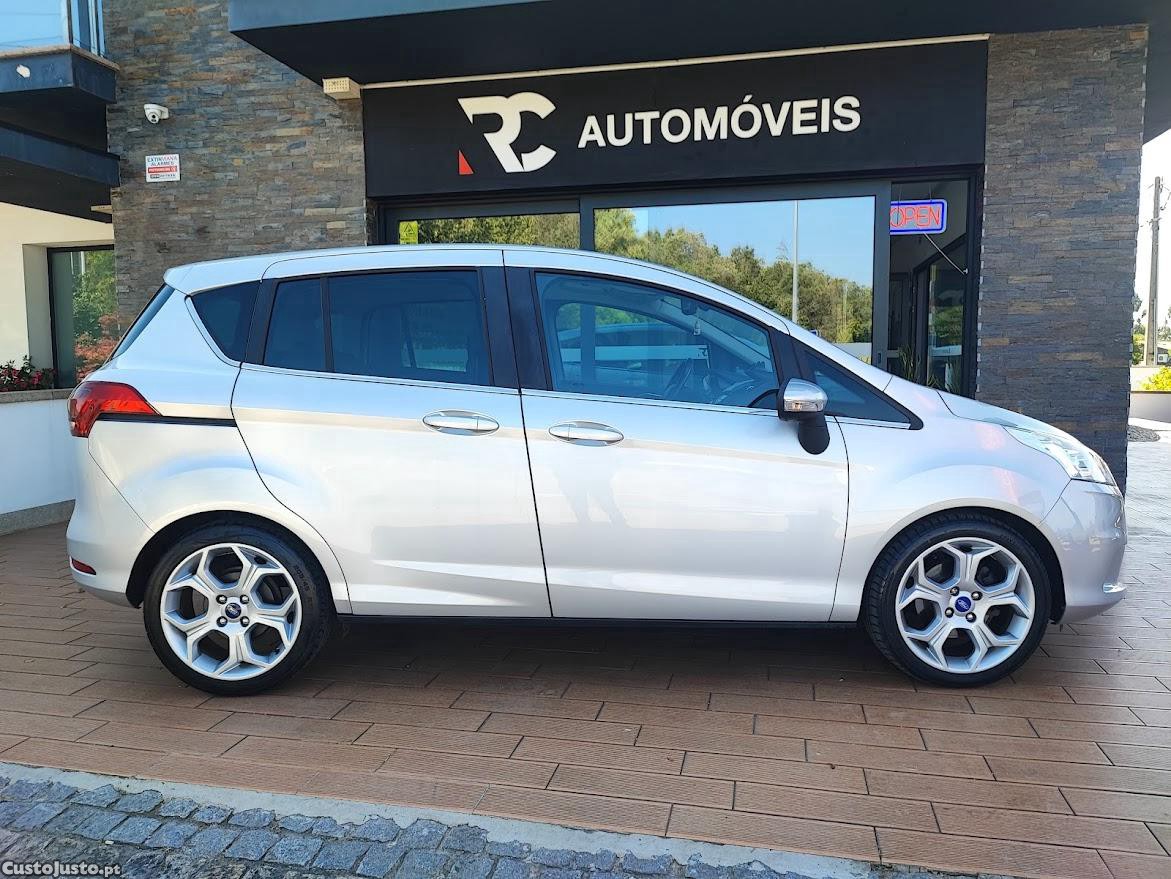 Ford B-Max Titanium 1.5 TDCi — fotografia 10
