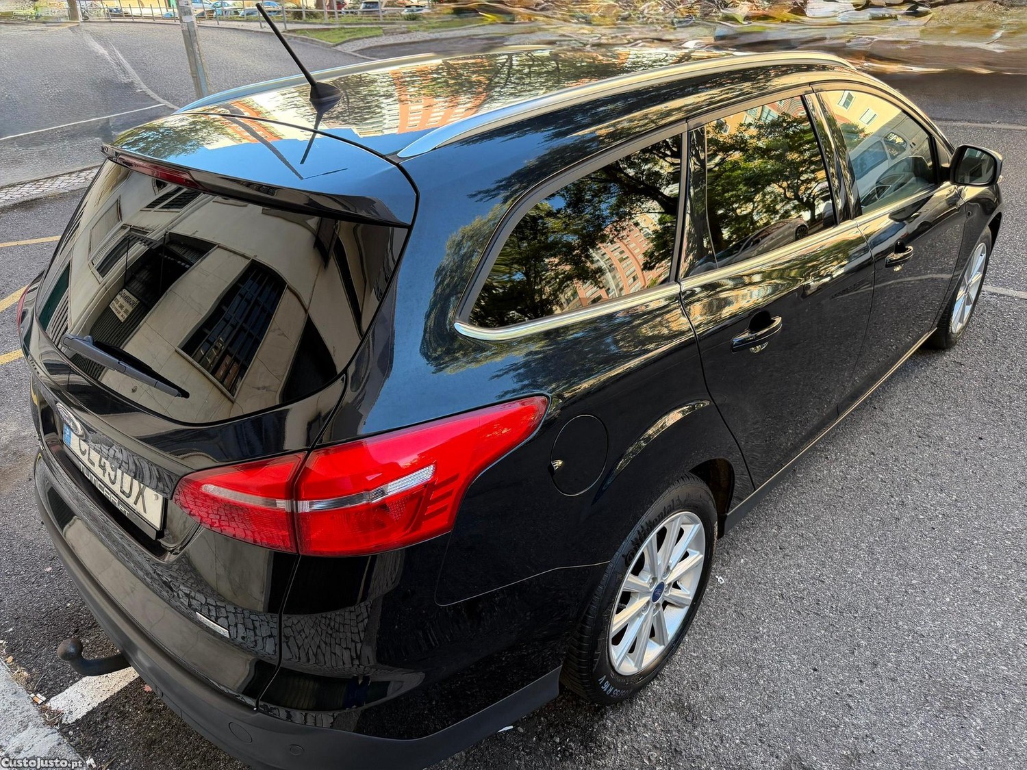Ford Focus SW 1.0 EcoBoost S&S TITANIUM — fotografia 21