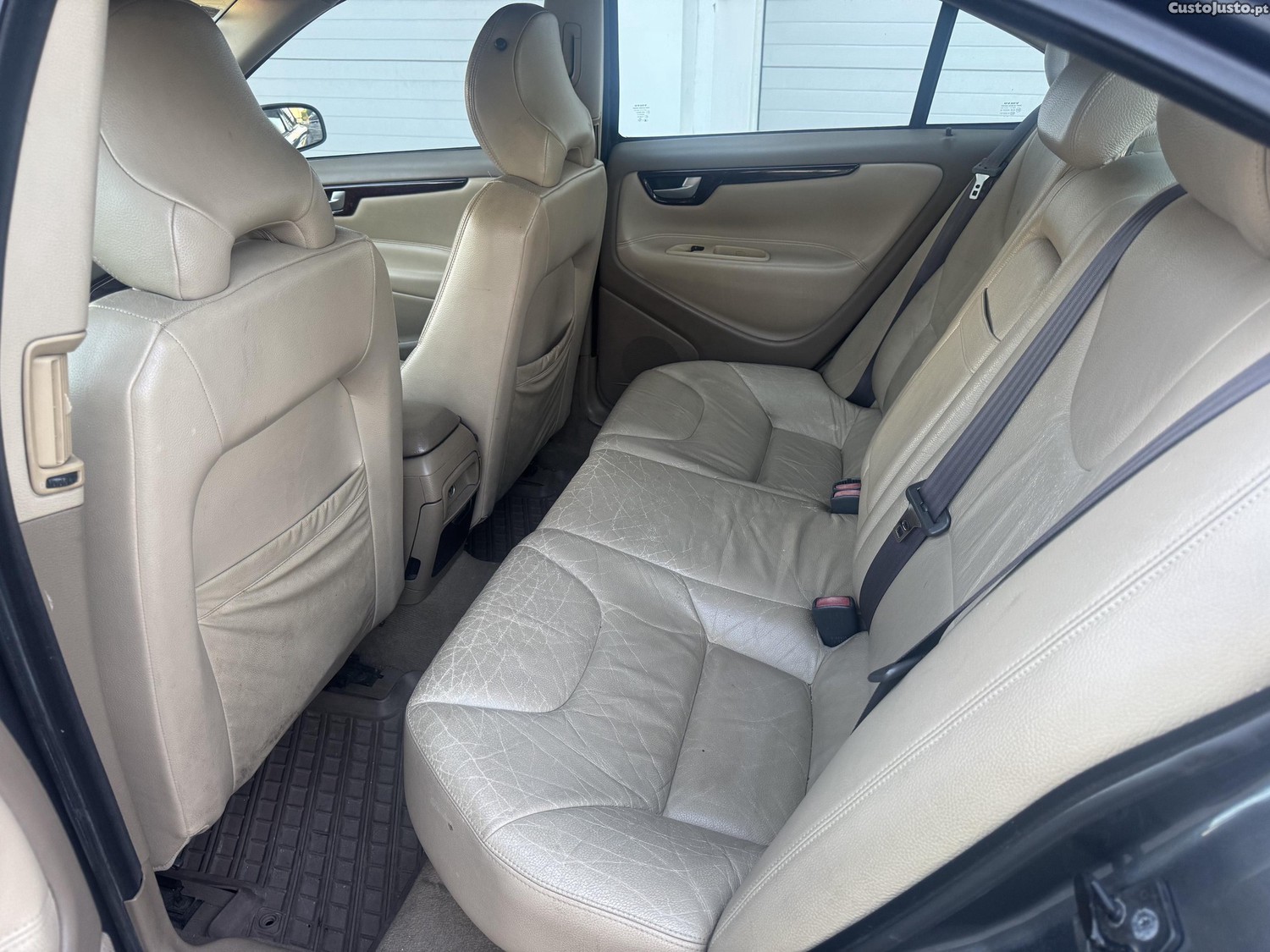 Volvo S60 D5 — fotografia 3
