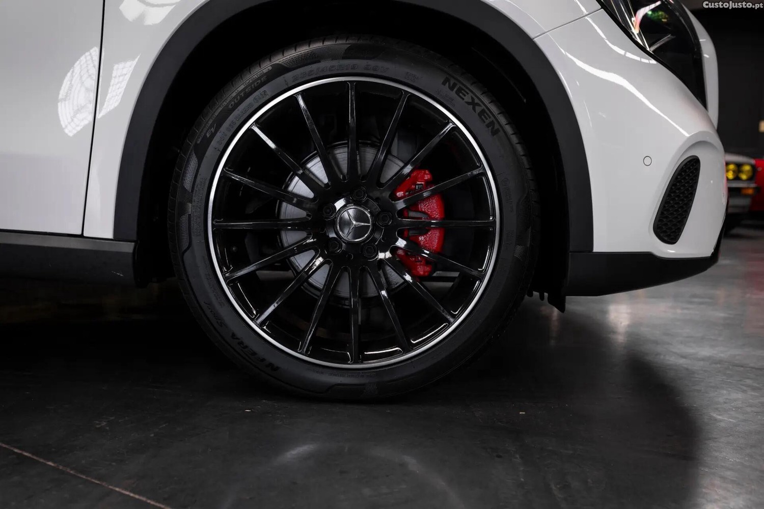 Mercedes-Benz GLA 180 Style Aut. — fotografia 17